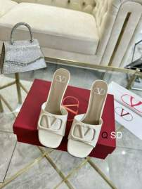 Picture of Valentino Shoes _SKUValentinosz35-409CMSD060420295